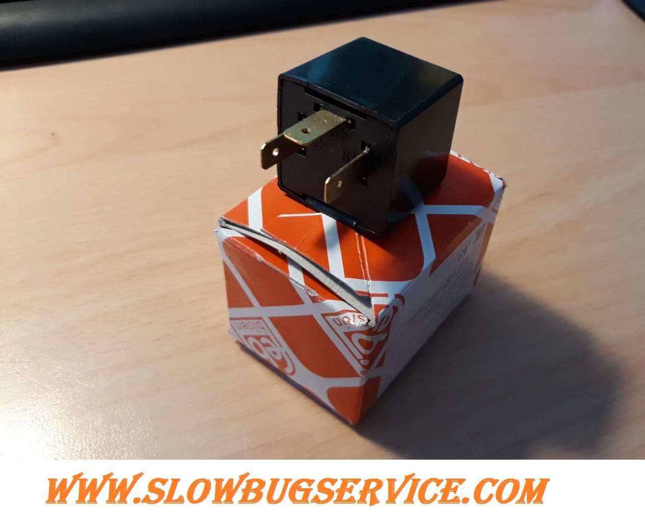 SlowBugService